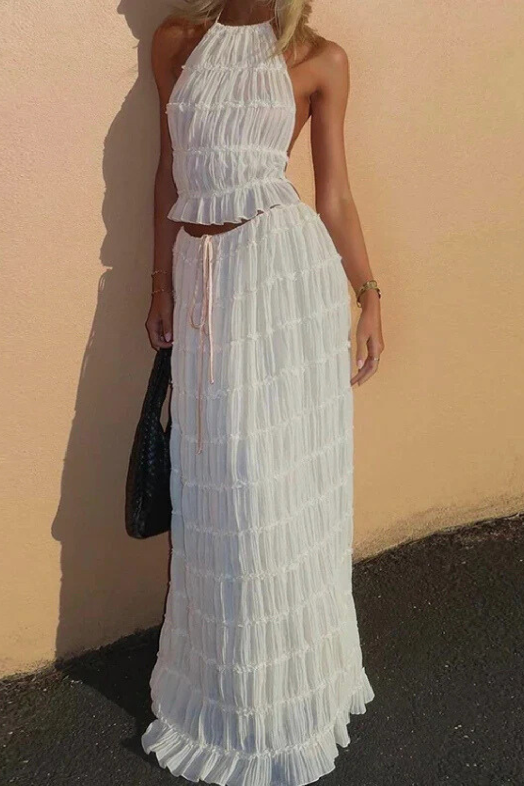 Conjunto de Dos Piezas para Mujer con Top Halter Fruncido y Falda Larga Fluida