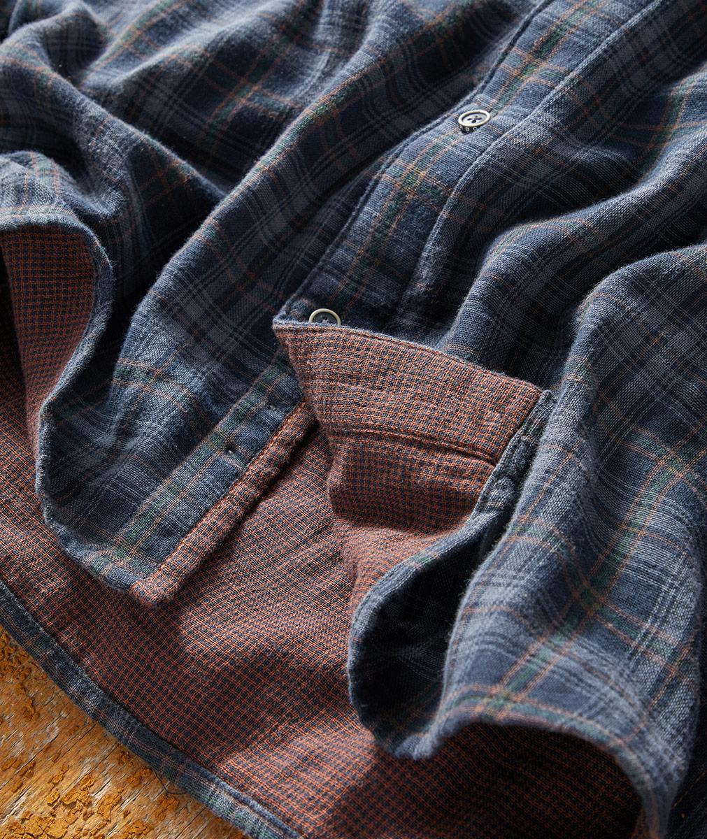 Camisa de Hombre con Cuello en Punta Botonadura Delantera y Estampado a Rayas
