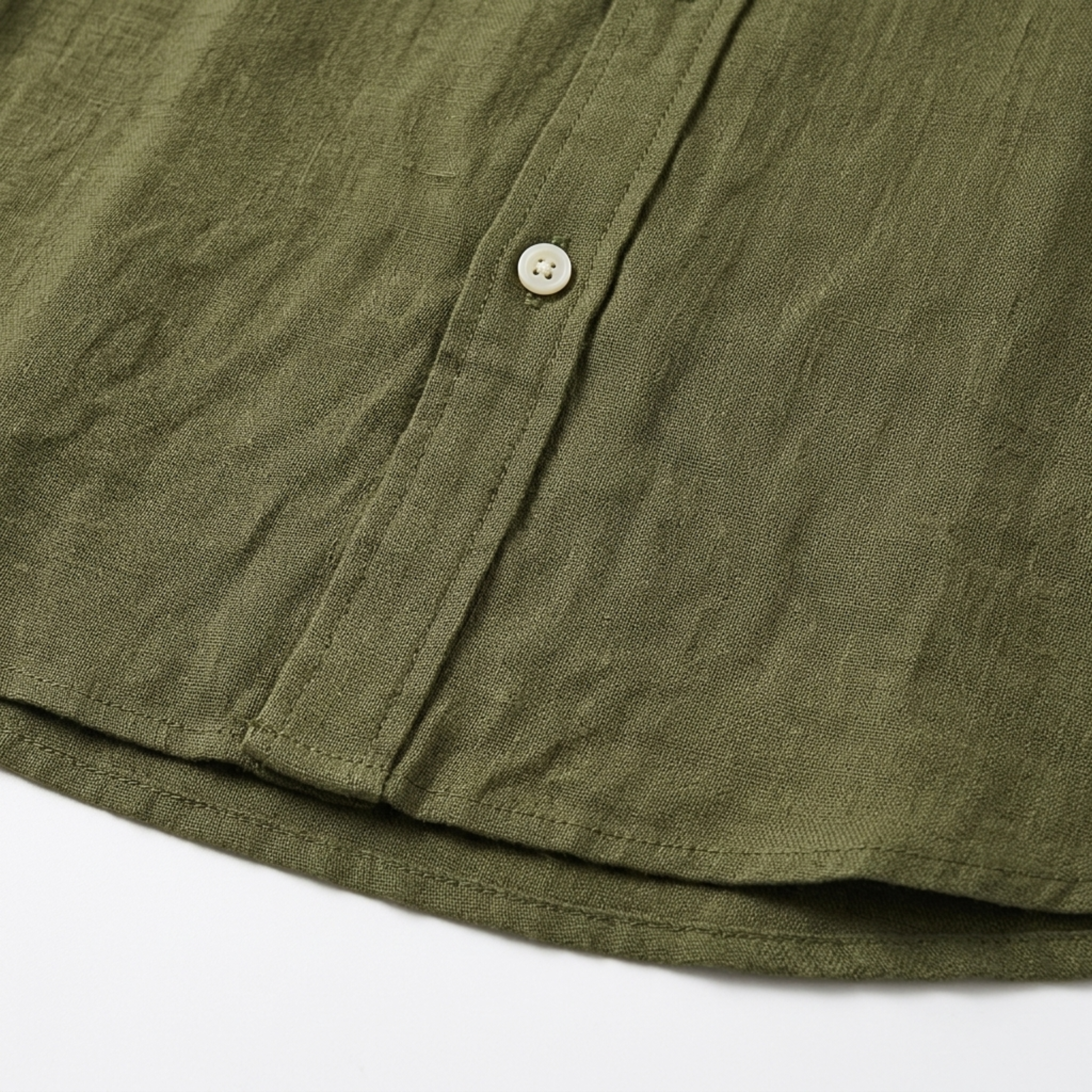 Camisa de lino hombre — cuello clásico y mangas ajustables para diario