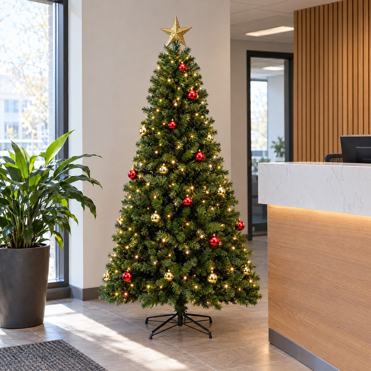 Árbol Artificial Preiluminado de 183 cm con Ramas Articuladas y Adornos Incluidos