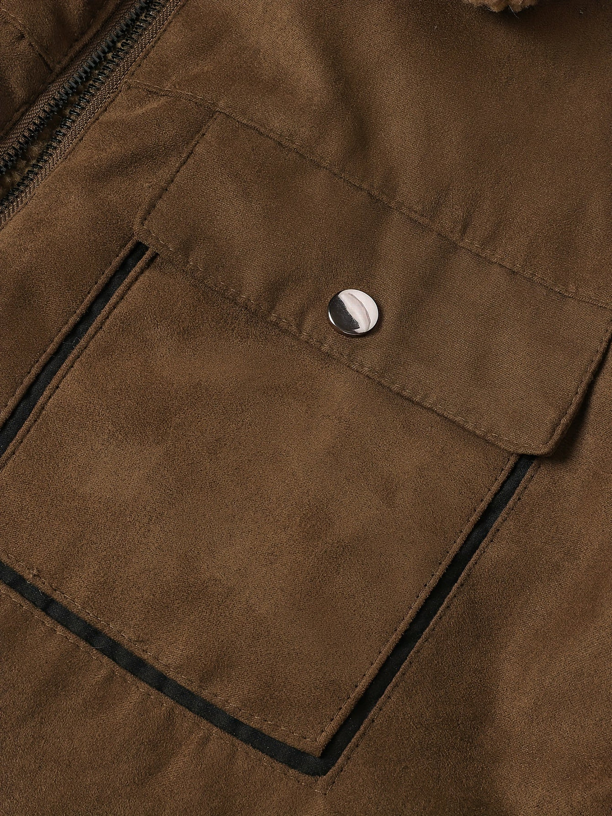 Soft Fleece Jacket with Classic Collar and Secure Pockets