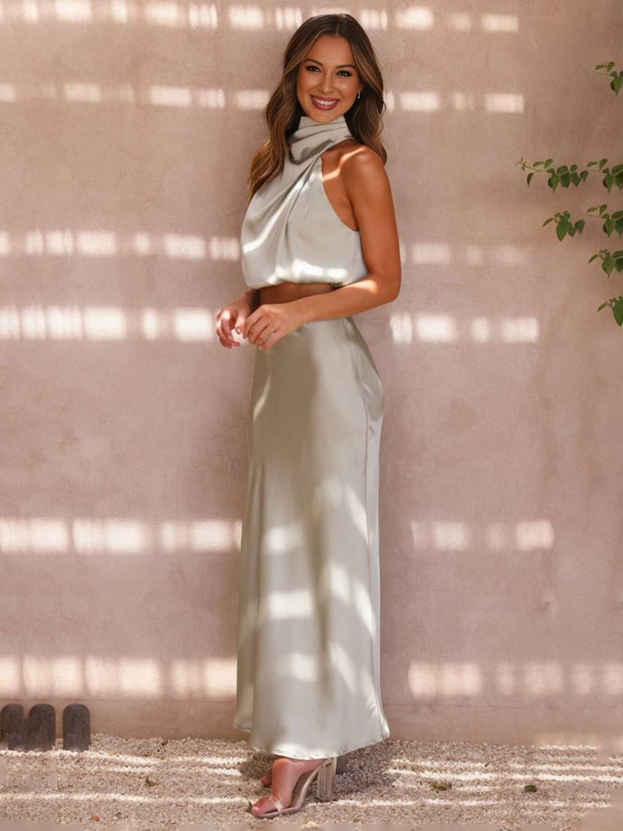 Conjunto de Dos Piezas para Mujer con Top Halter de Satén y Falda Maxi Skirt