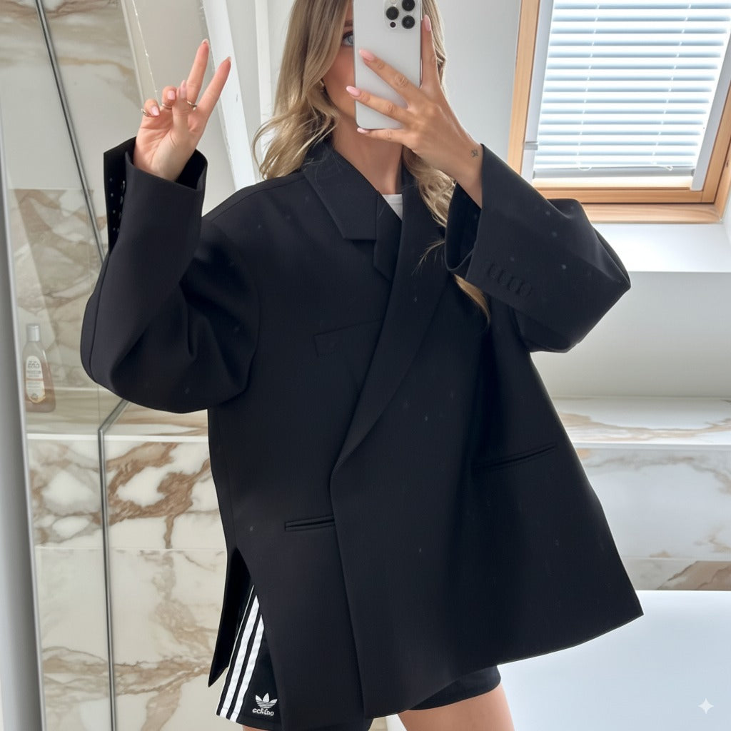 Blazer oversize para mulher com lapela de entalhe e mangas compridas com botões