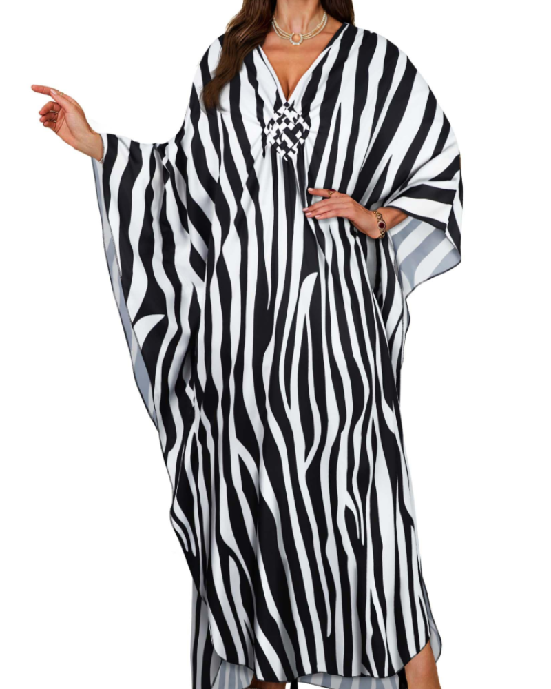 Túnica kimono bordada para mujer con cuello en V — playa