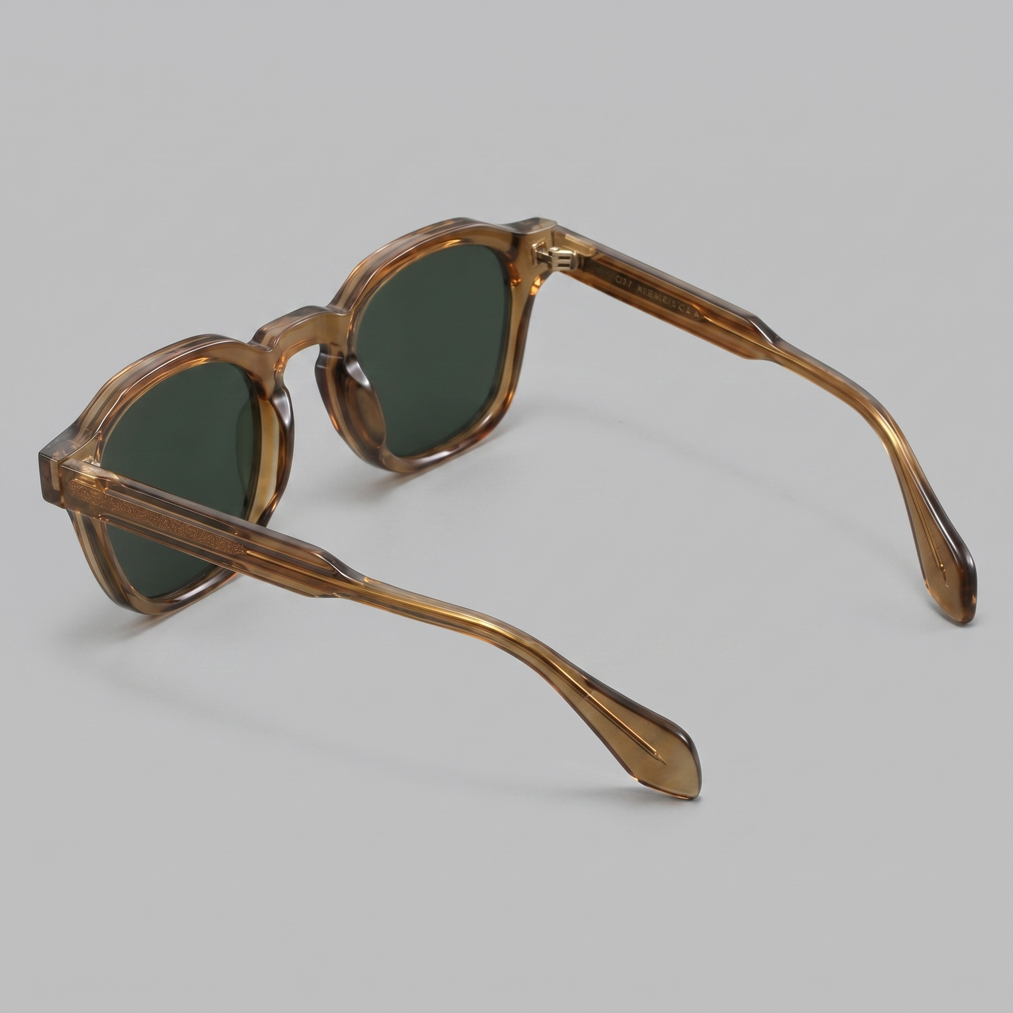 Lunettes de soleil homme | monture carrée usage quotidien