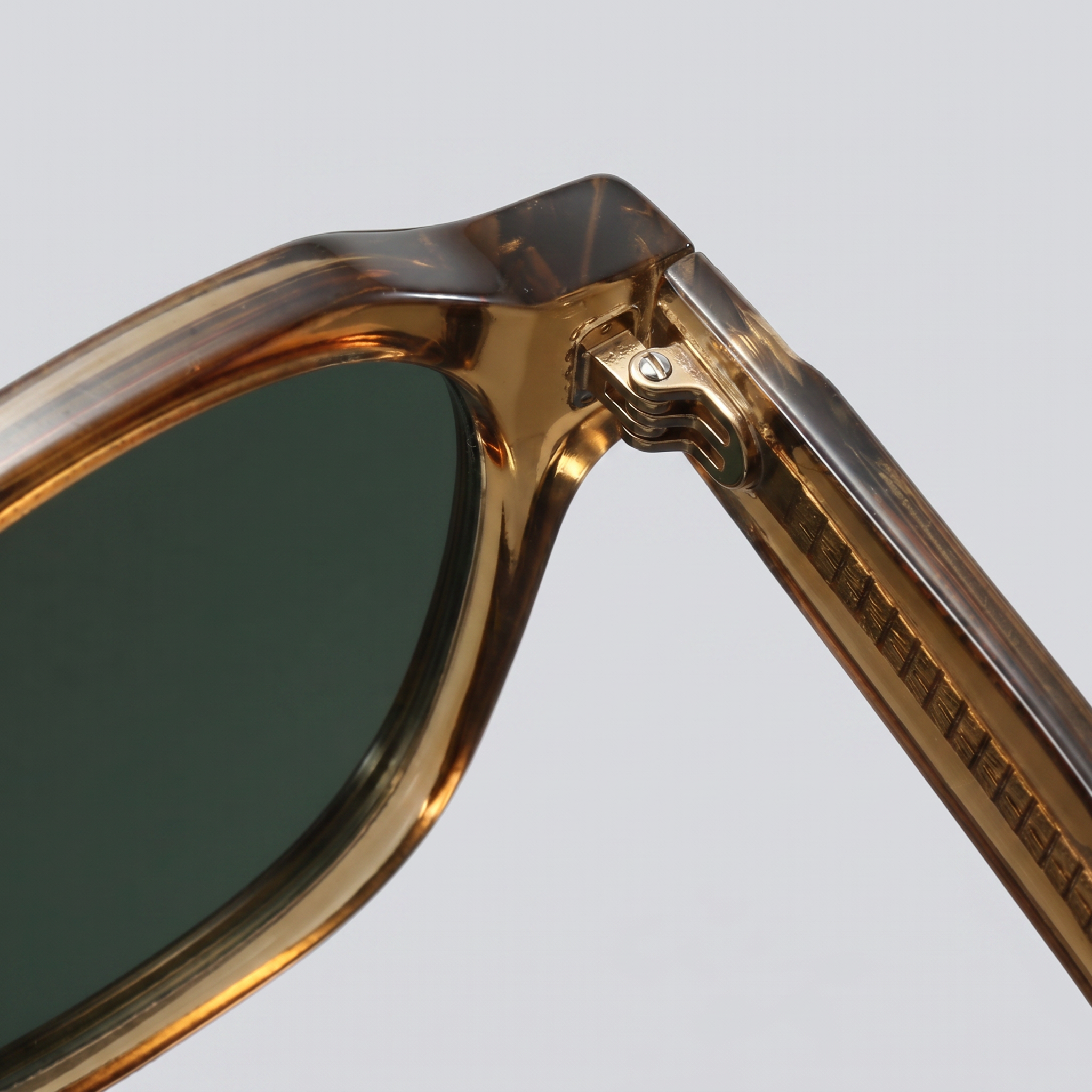 Lunettes de soleil homme | monture carrée usage quotidien