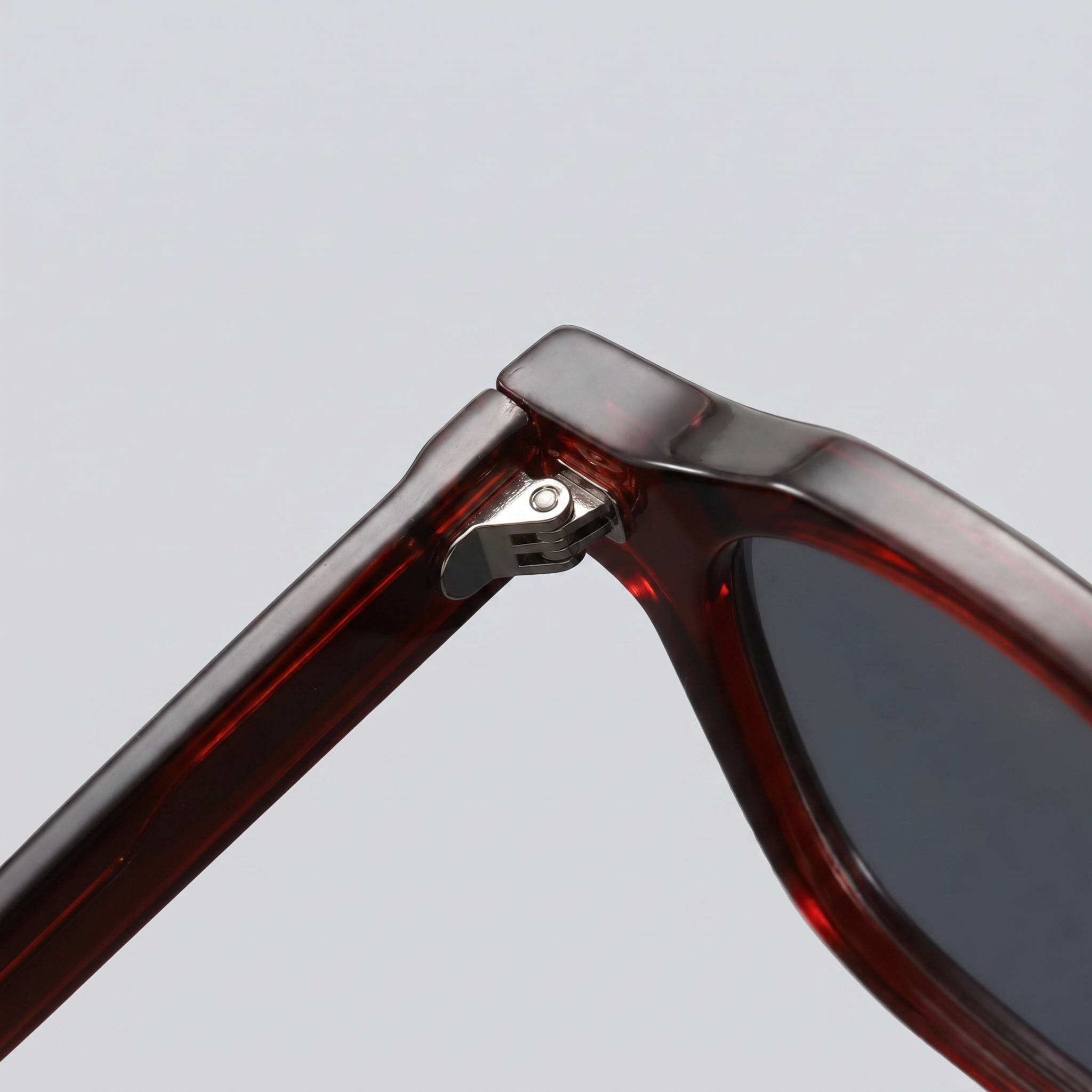 Lunettes de soleil homme | monture carrée usage quotidien