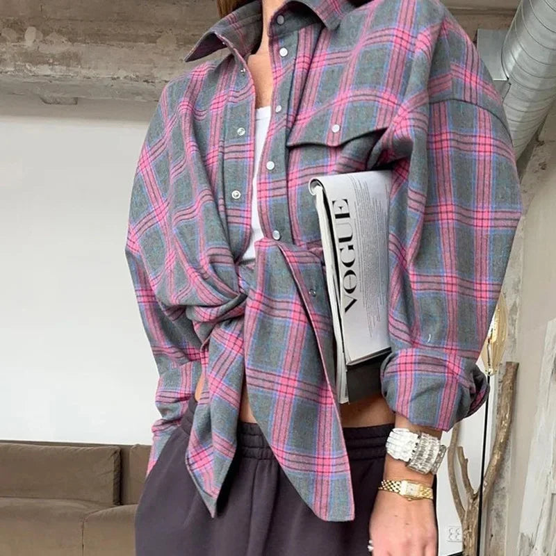 Chemise à carreaux en flanelle pour femme à manches longues avec boutons et poches