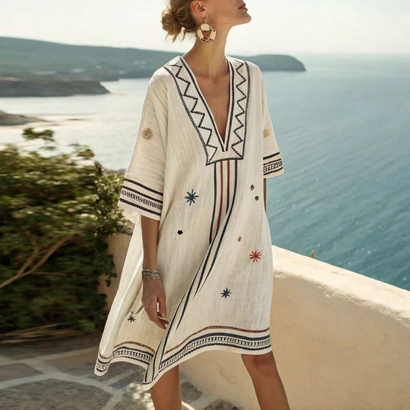 Vestido kimono bordado para mujer con cuello en V — playa