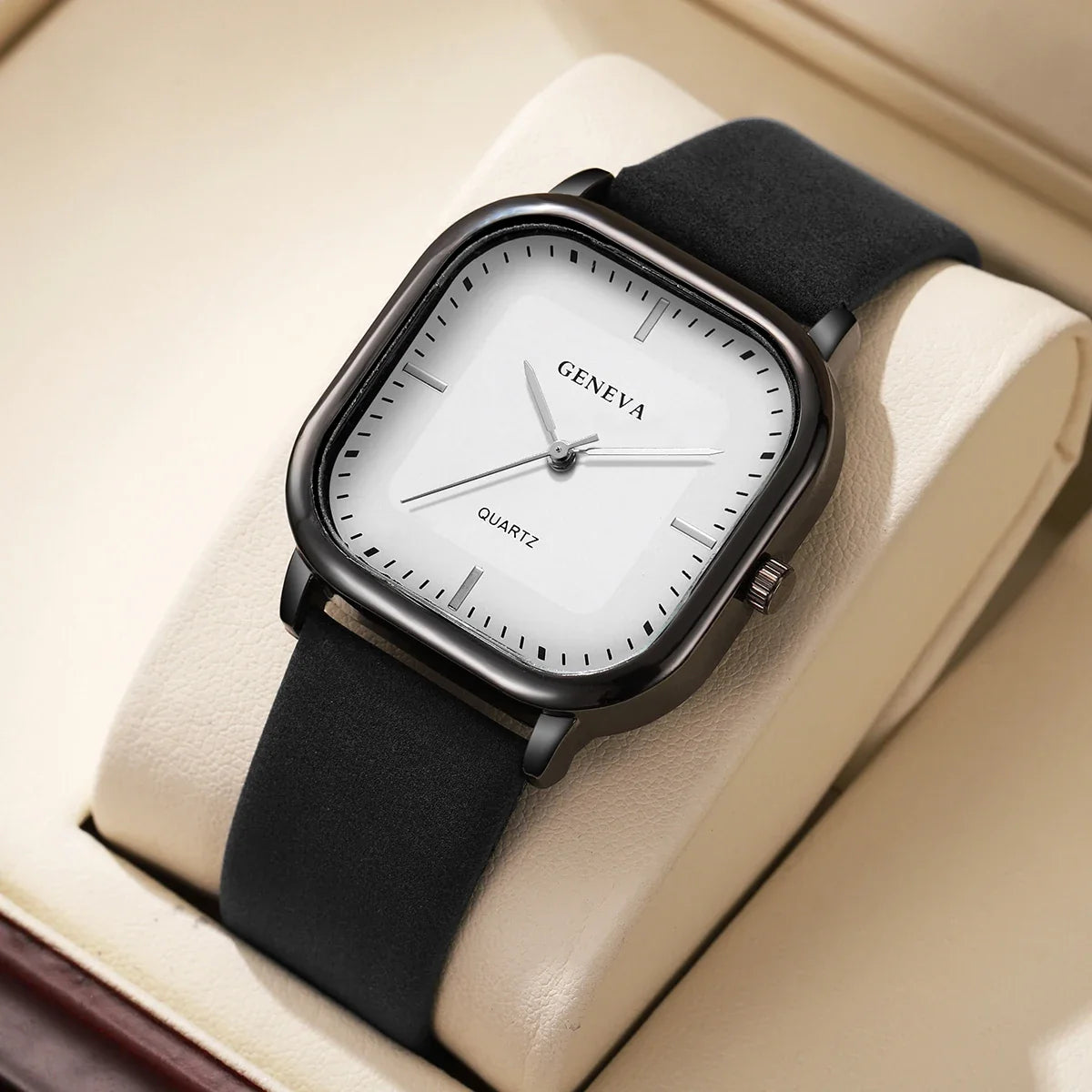 Reloj de Esfera Cuadrada con Correa de Cuero y Movimiento de Cuarzo