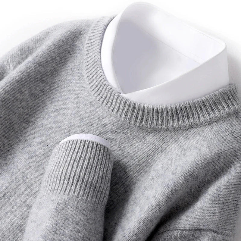Jersey de Punto Fino para Hombre con Cuello Redondo y Ajuste Regular