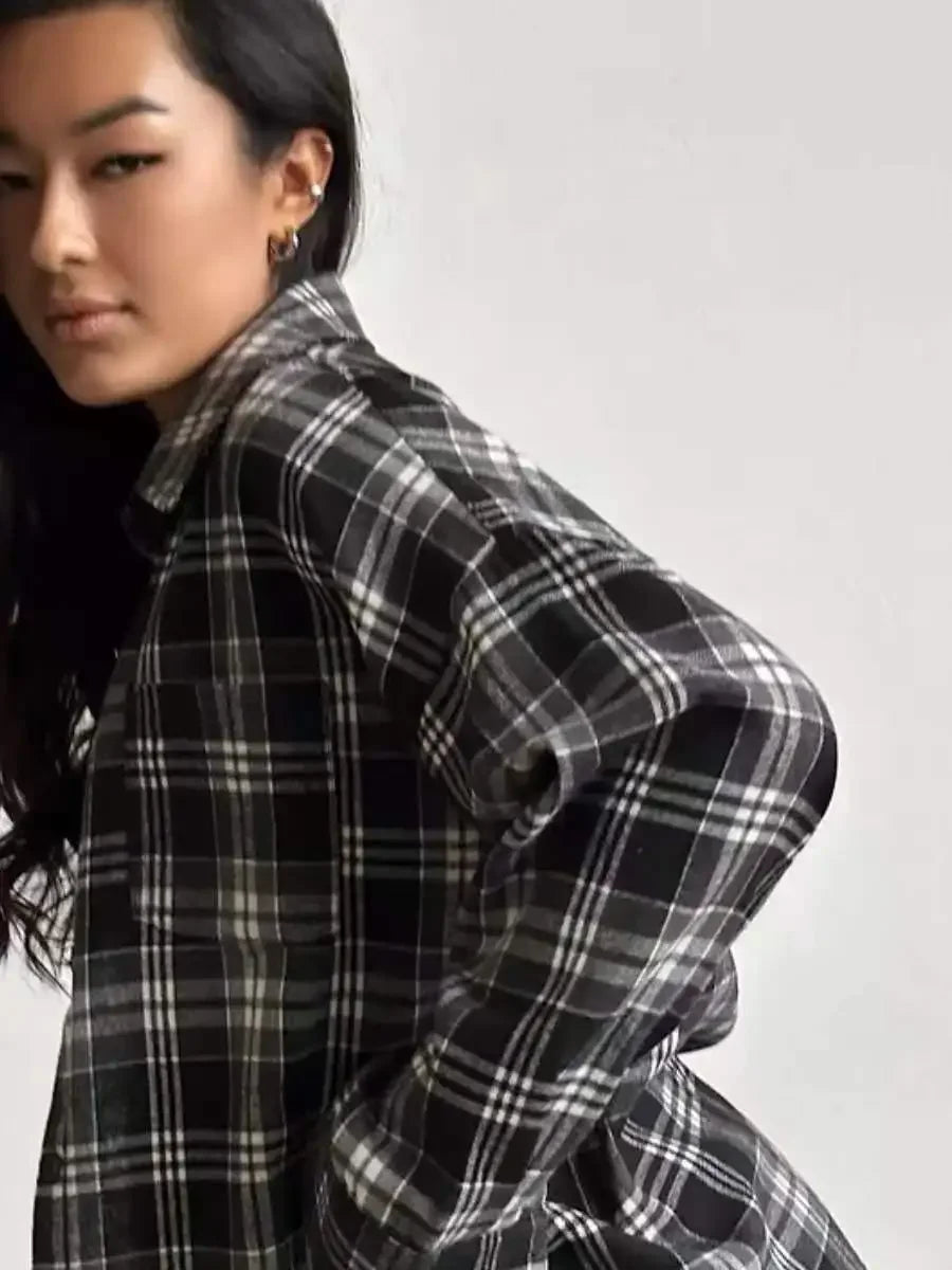 Chemise à carreaux en flanelle pour femme à manches longues avec boutons et poches