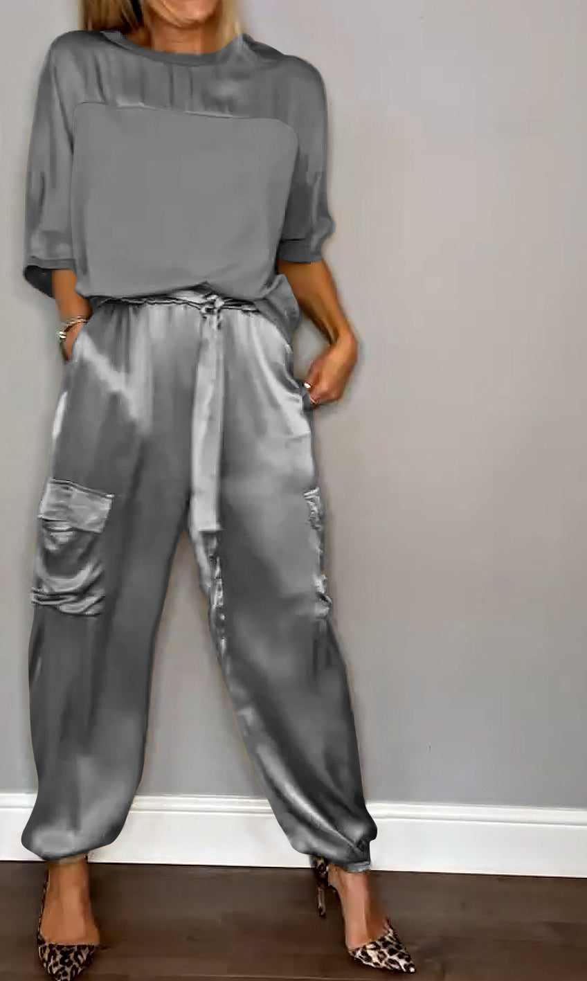 Conjunto de Satén para Mujer con Blusa de Manga 3/4 y Pantalones con Lazo en Cintura