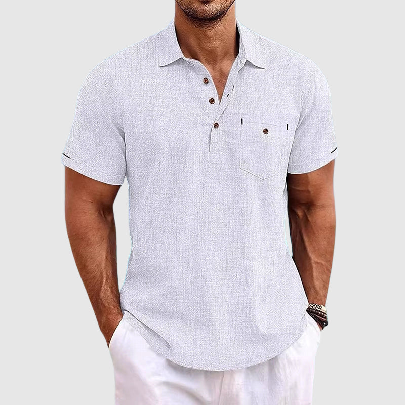 Polo de hombre manga corta con bolsillo y corte moderno — diario