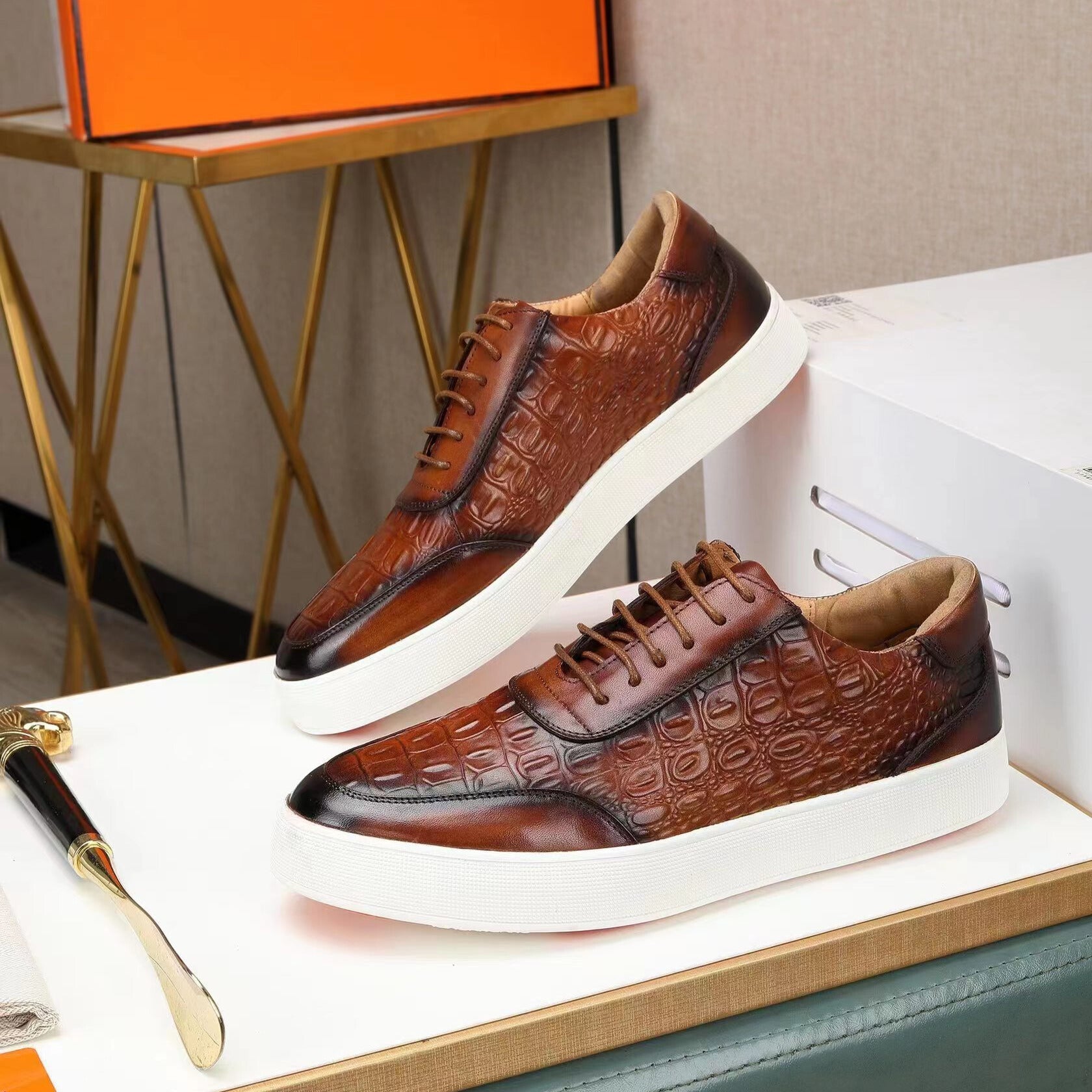 Zapatos de Cuero con Grabado de Cocodrilo y Suela de Goma con Cordones para Hombre