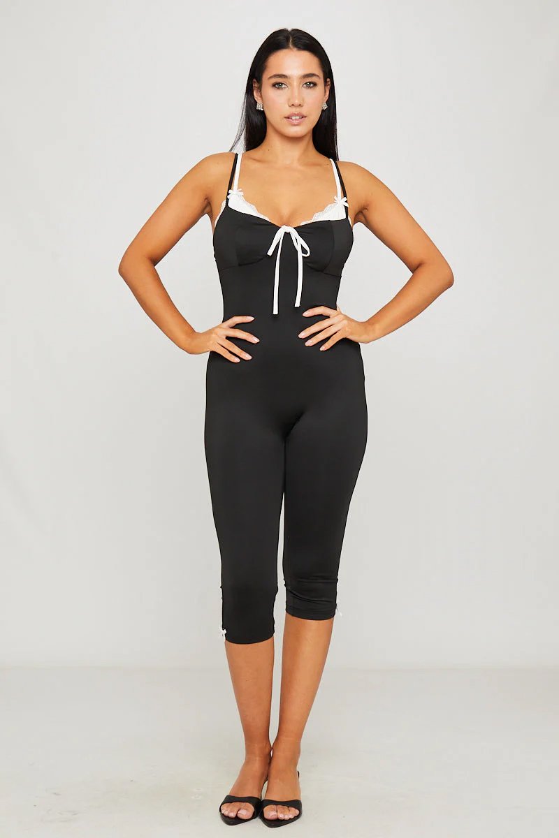 Mono Capri de Punto Elástico con Lazo Frontal y Tirantes Ajustables para Mujer