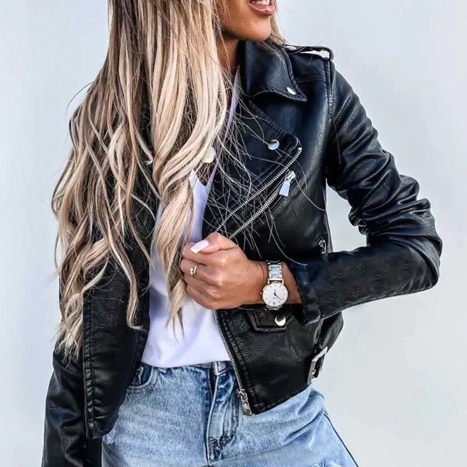 Chaqueta de Cuero para Mujer con Cuello Alto y Cinturón Ajustable