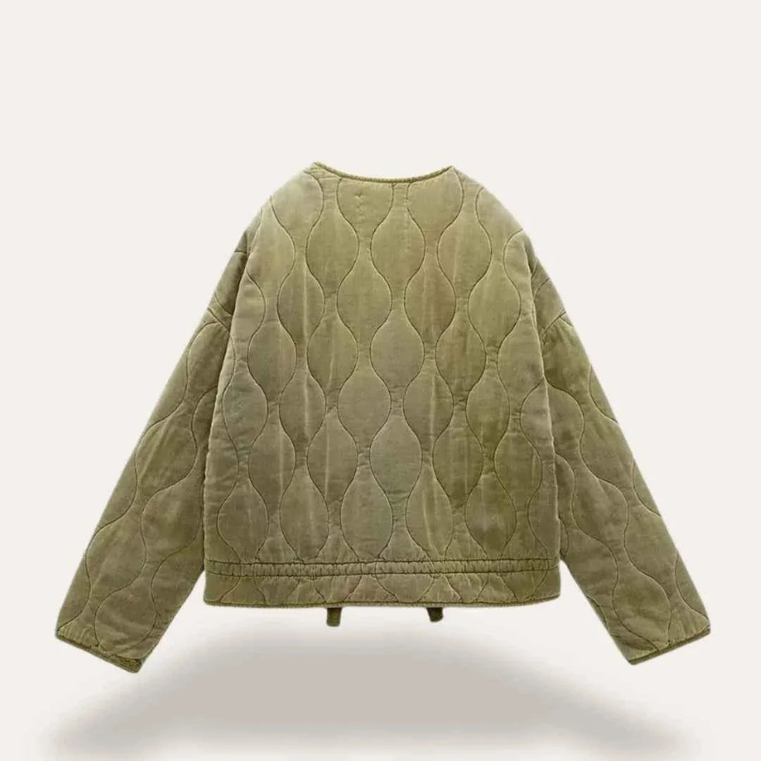 Chaqueta Acolchada para Mujer con Corte Entallado y Botonadura Oculta