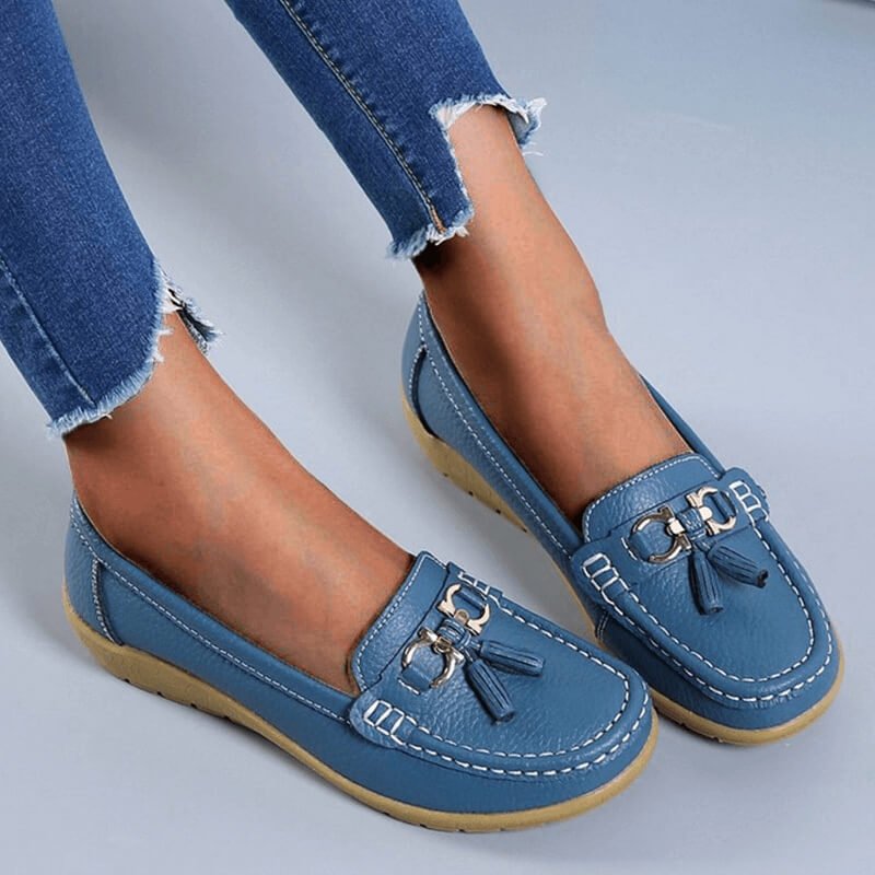 Mocasines de cuero para mujer - calzado plano con borlas - caminar