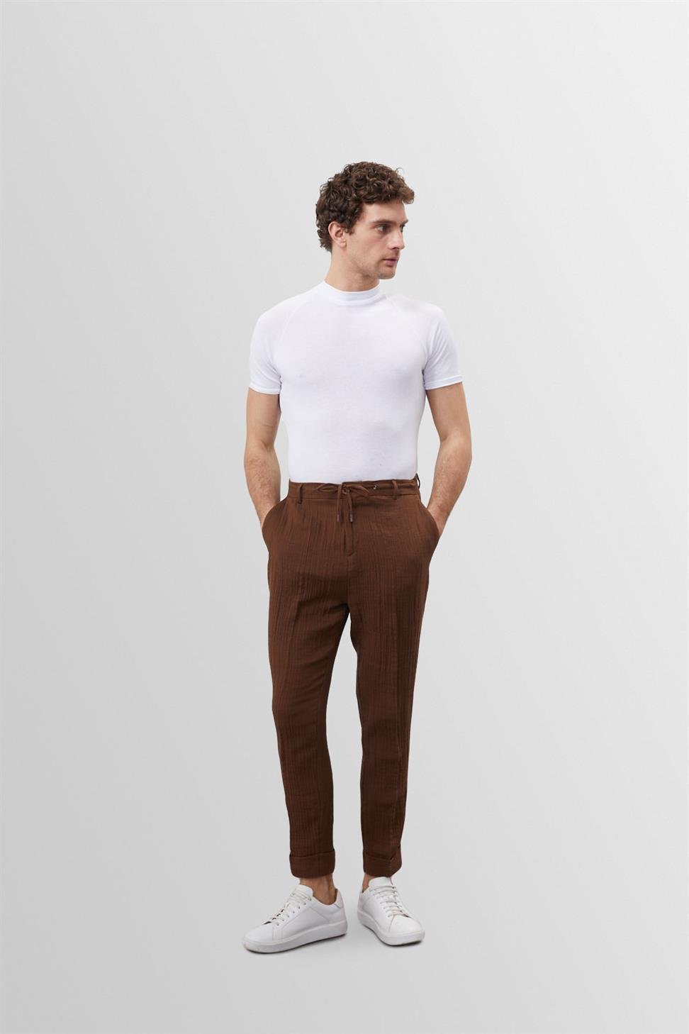 Camiseta Entallada de Cuello Alto para Hombre Manga Corta Estilo Casual