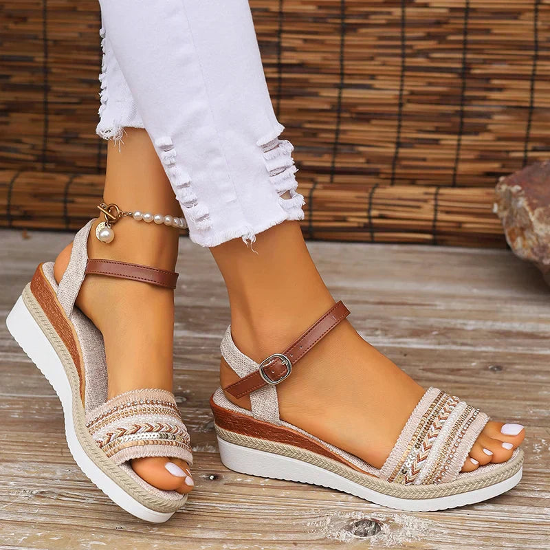 Sandalias de cuña para mujer - tira al tobillo con pedrería - vacaciones