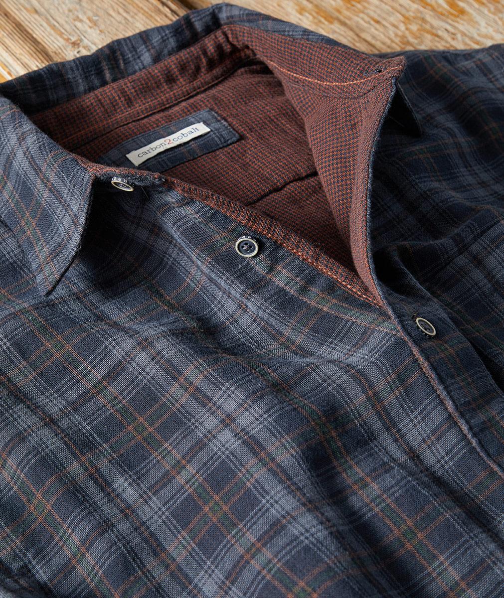 Camisa de Hombre con Cuello en Punta Botonadura Delantera y Estampado a Rayas