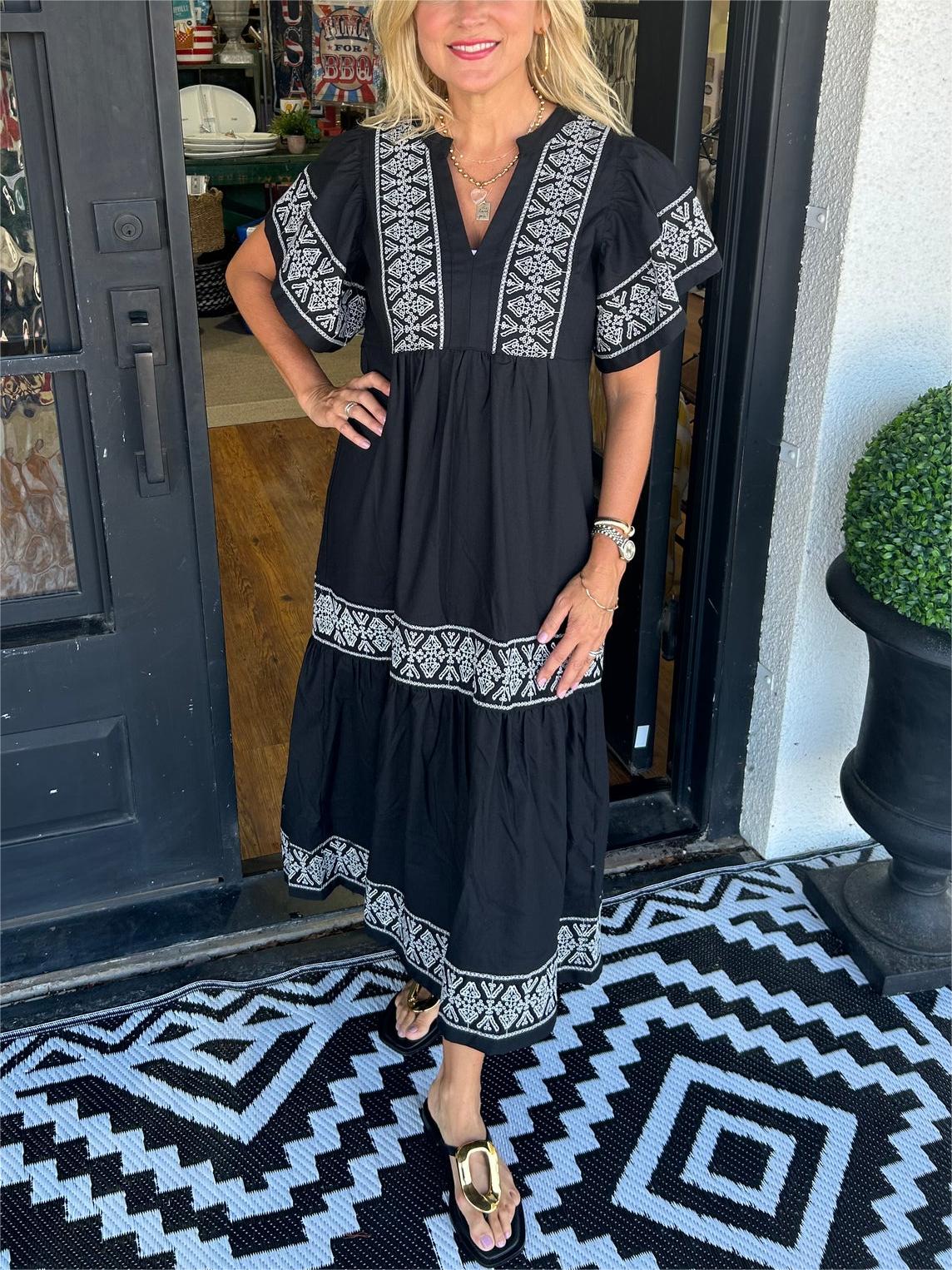Vestido Largo Boho con Bordados y Cuello en V para Mujer