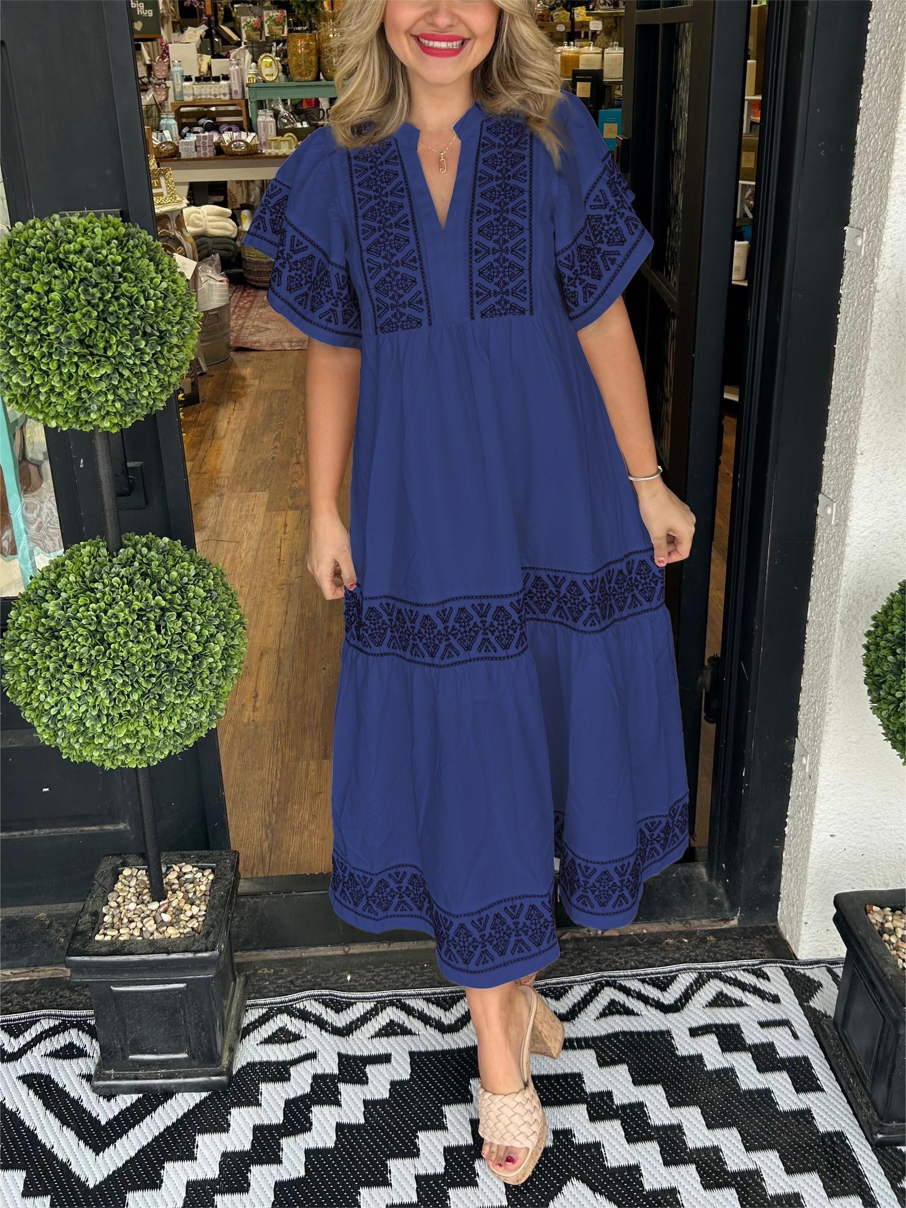 Vestido Largo Boho con Bordados y Cuello en V para Mujer