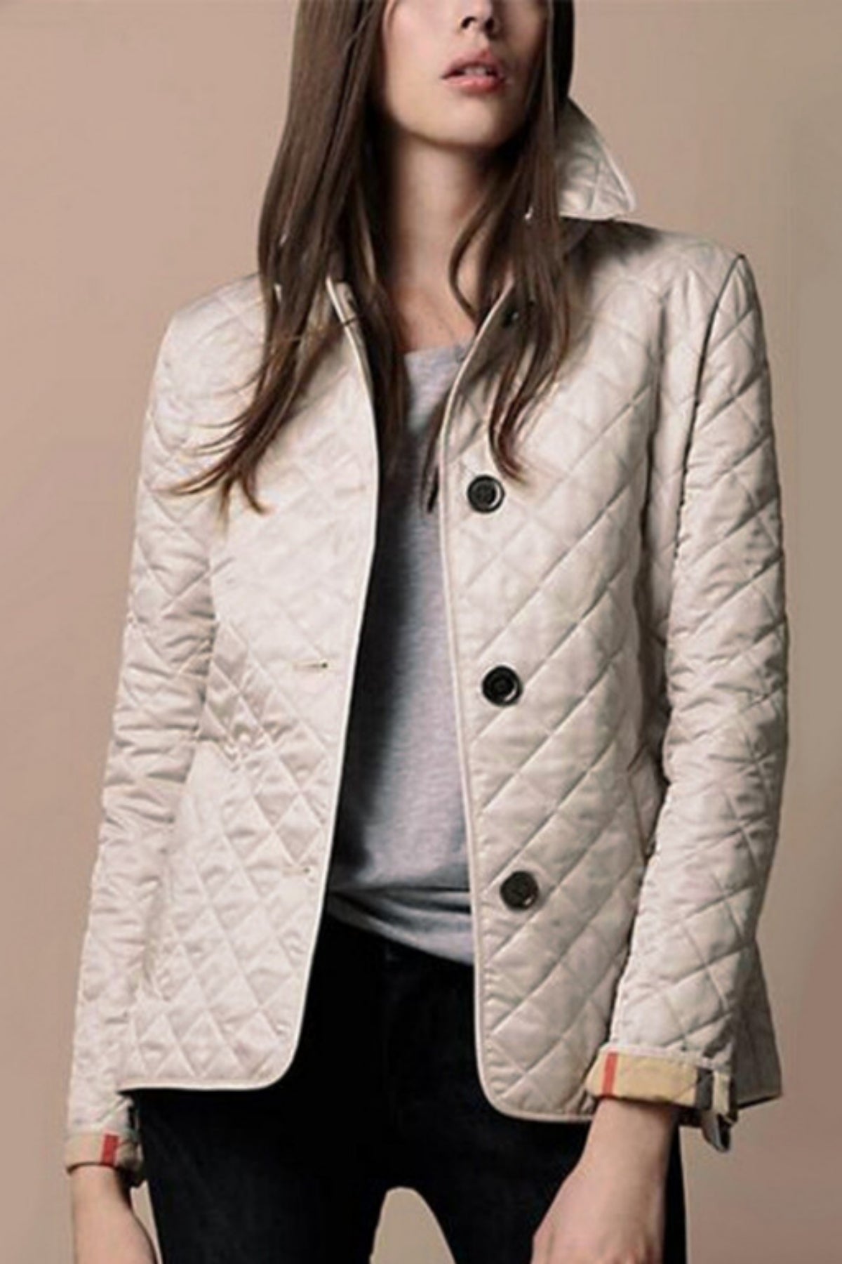 Veste matelassée pour femme avec boutons et doublure contrastante