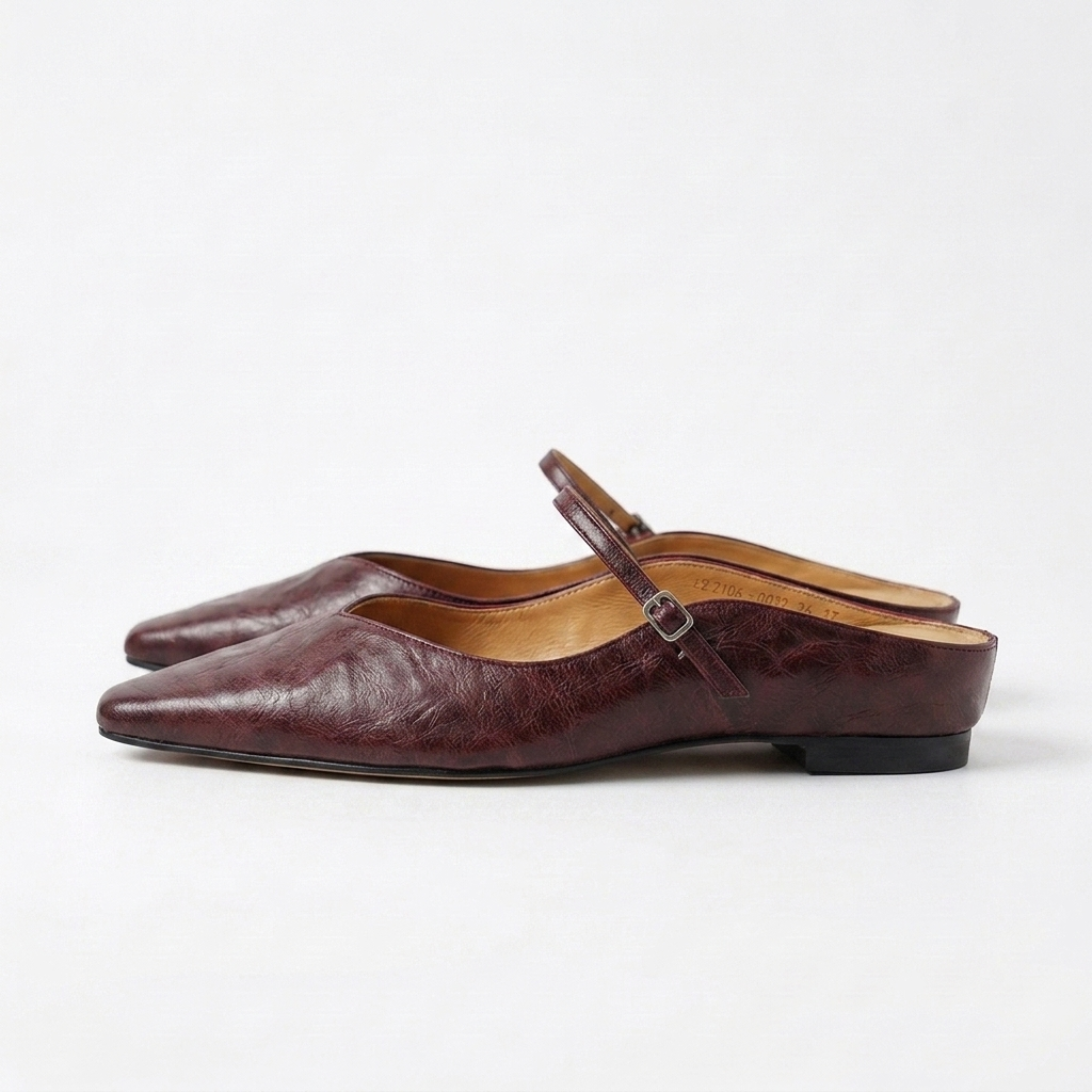 Mocasines mujer cuero | punta fina con hebilla para oficina