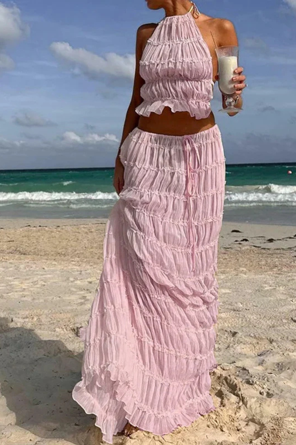 Conjunto de Dos Piezas para Mujer con Top Halter Fruncido y Falda Larga Fluida
