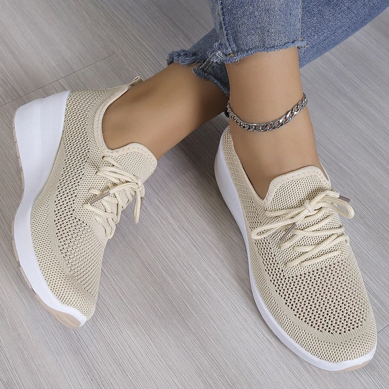 Zapatillas de malla para mujer — Deportivas con plataforma y cuña casual