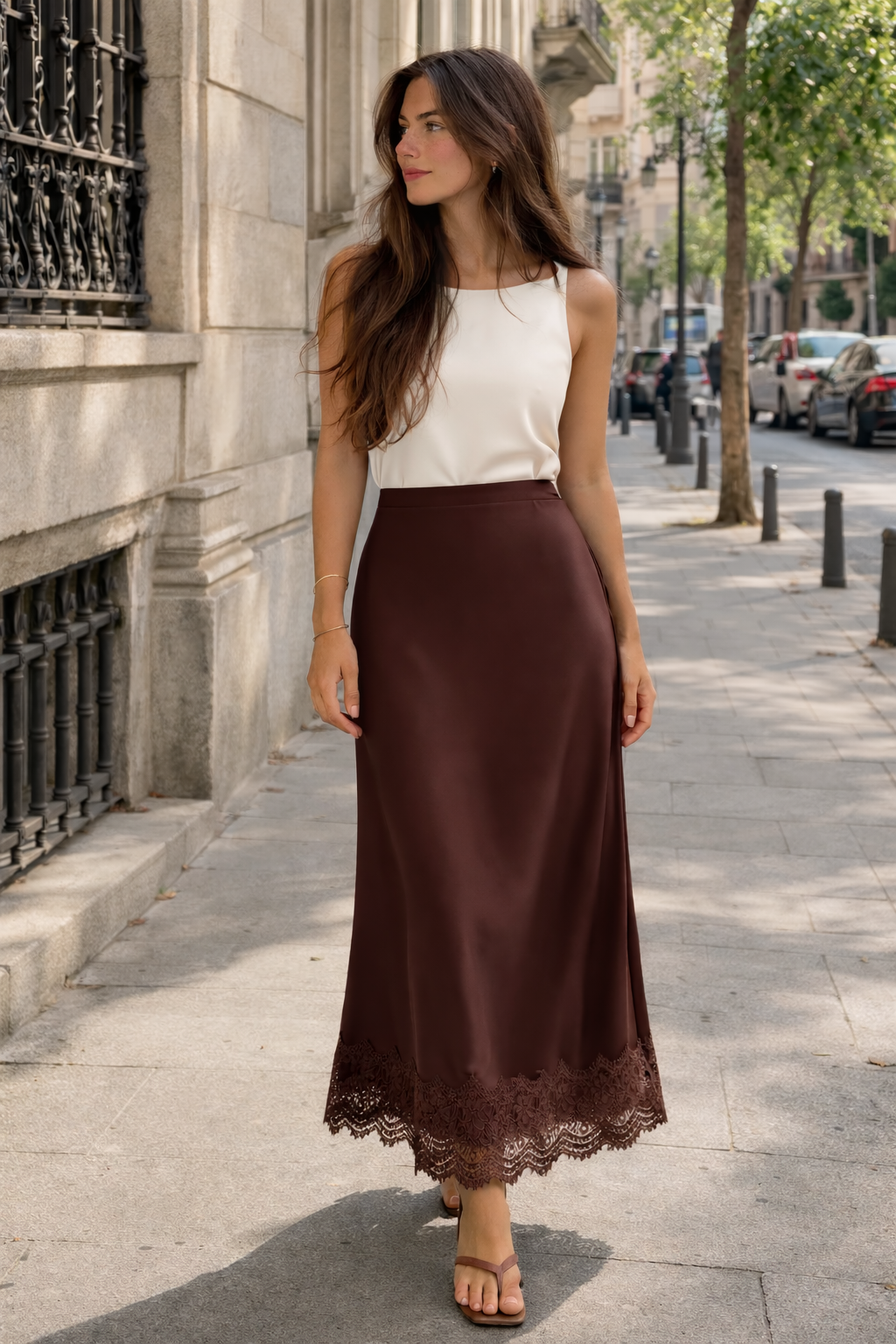 Falda maxi para mujer con detalle de encaje y corte recto — soiree