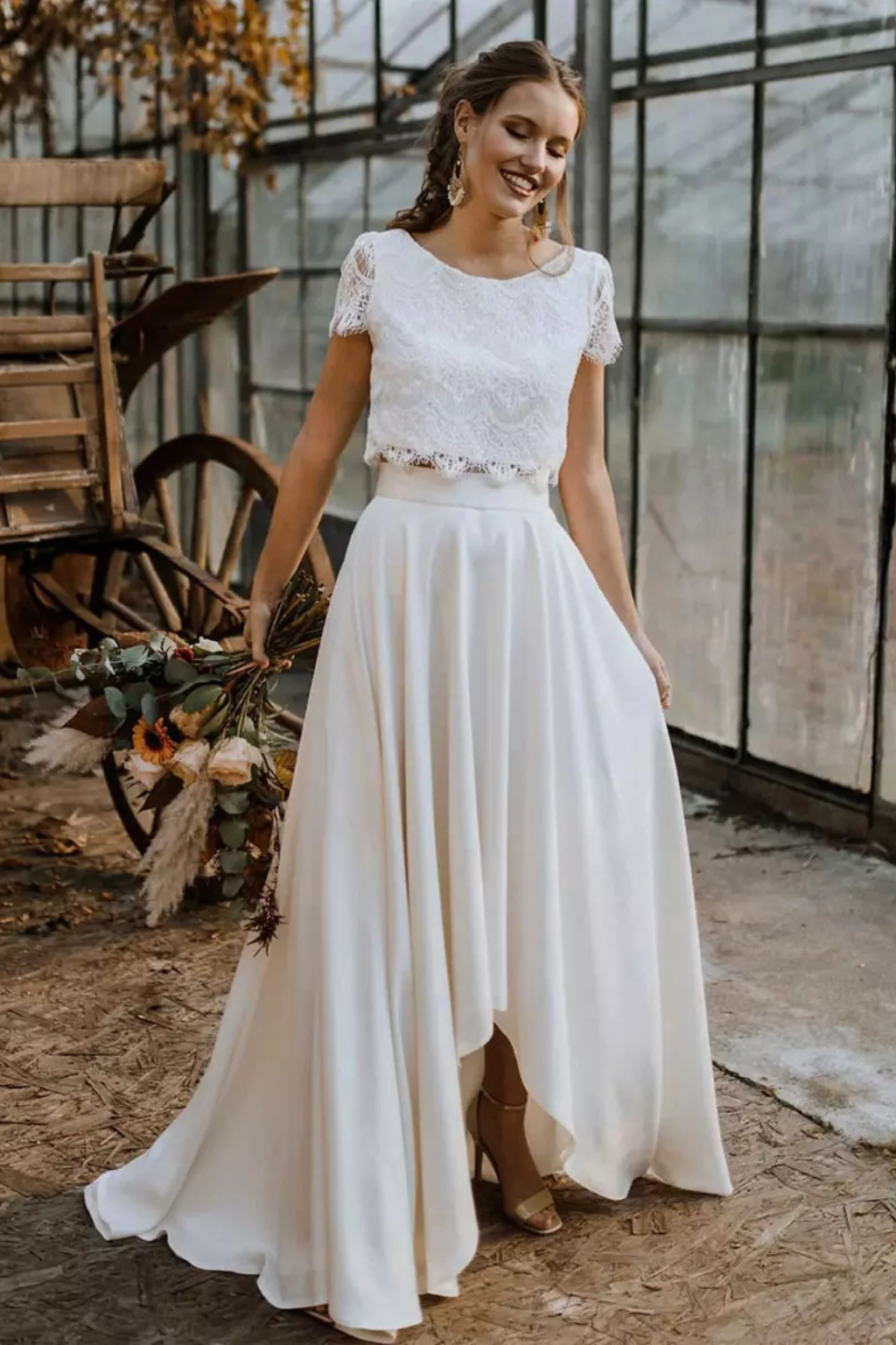 Conjunto de Dos Piezas para Mujer con Top de Encaje y Falda Larga de Cintura Alta