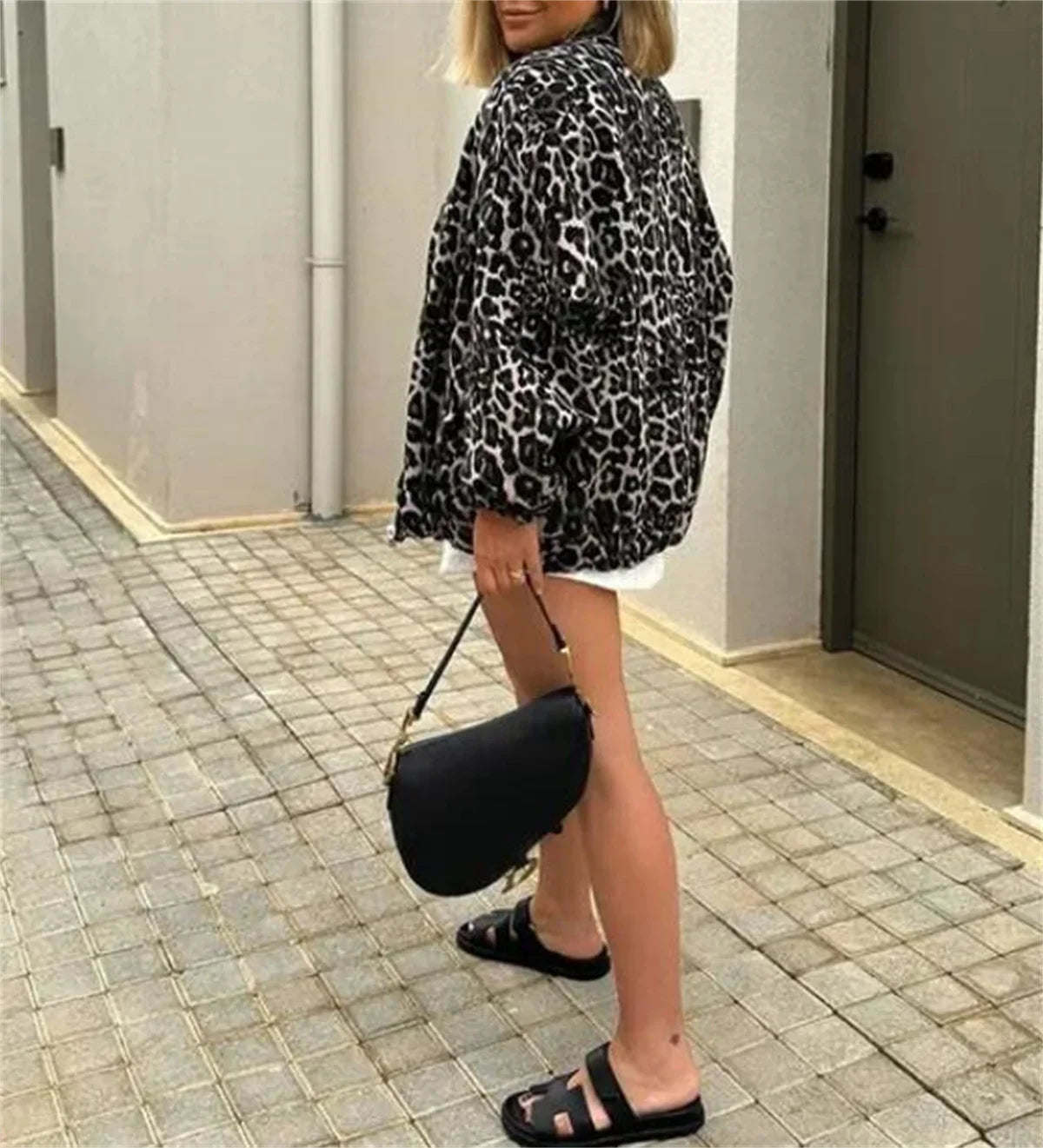 Chaqueta Bomber para Mujer con Estampado de Leopardo y Cremallera Frontal
