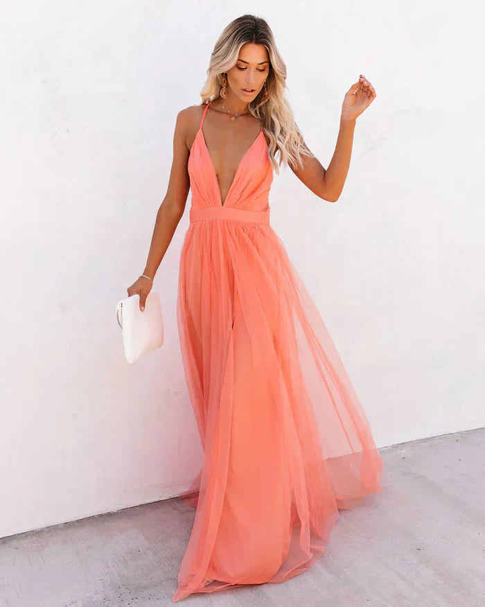Vestido Largo de Gasa con Escote en V Profundo y Espalda Descubierta con Tirantes
