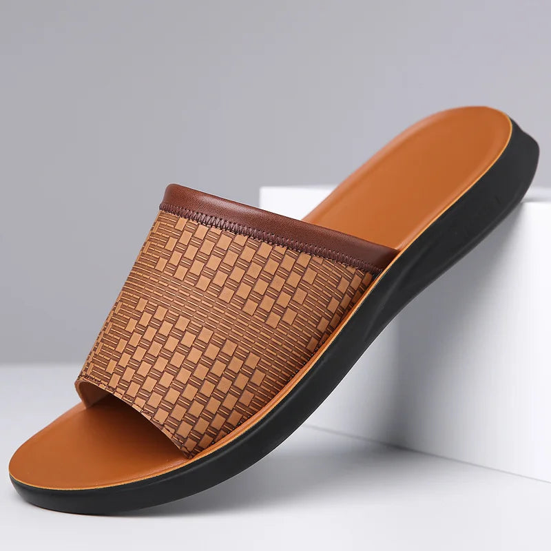Chanclas de cuero para hombre con plantilla contorneada — diario