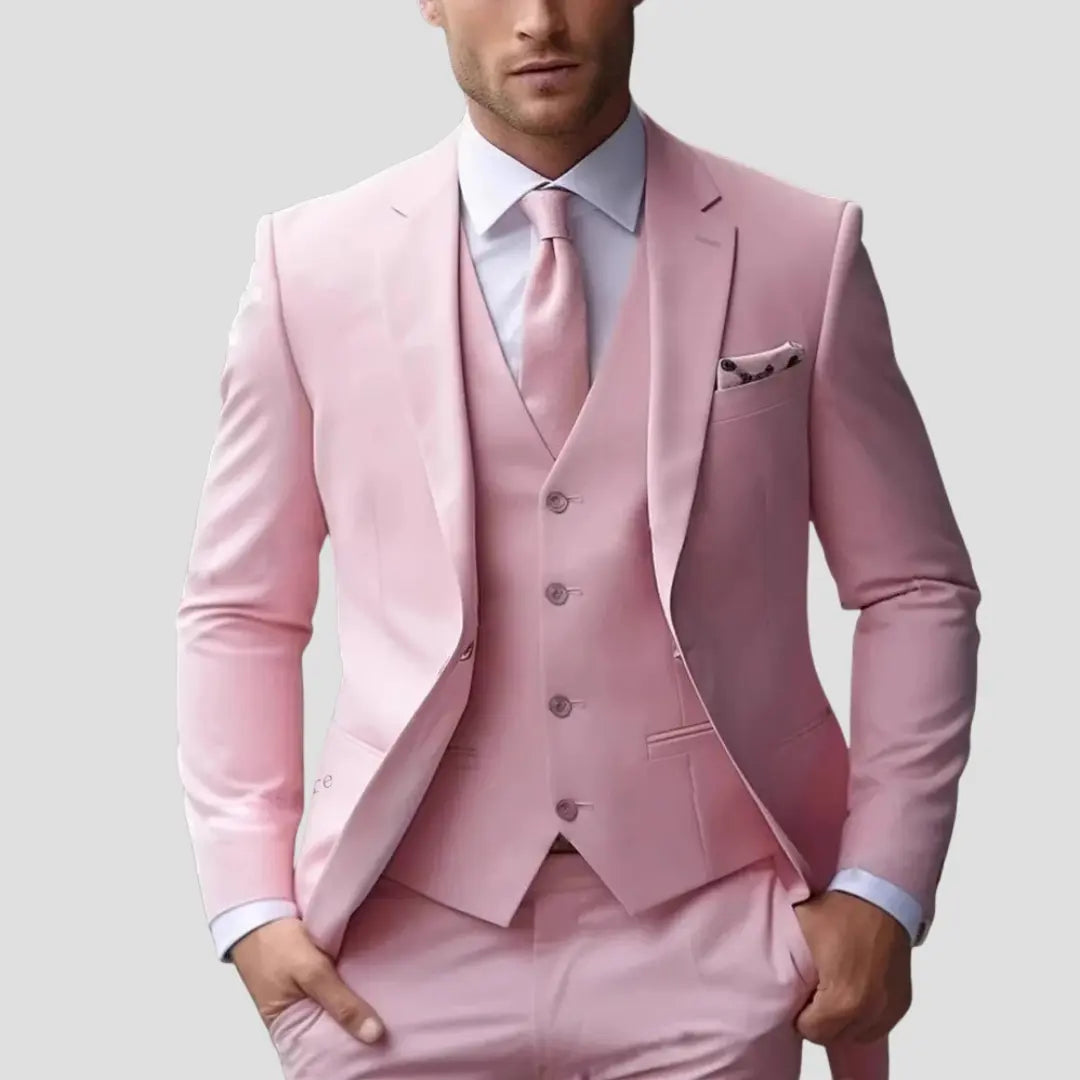 Costum de mire pentru bărbați, trei piese, croială slim fit și rever clasic