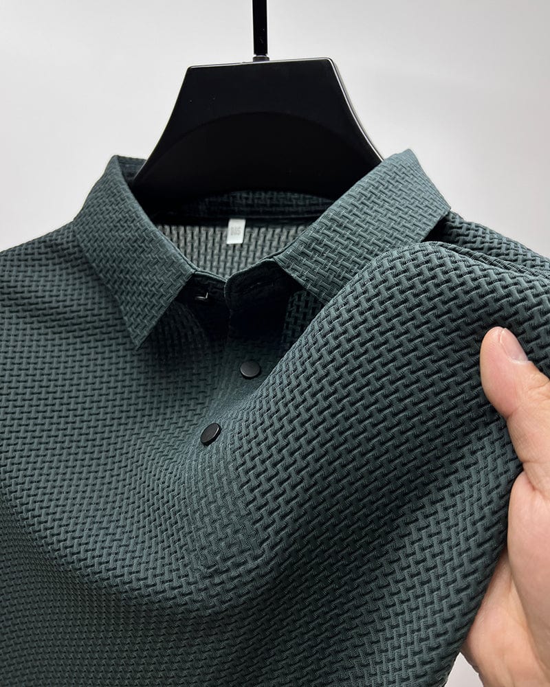Polo de hombre con textura microestructurada y botones — business casual