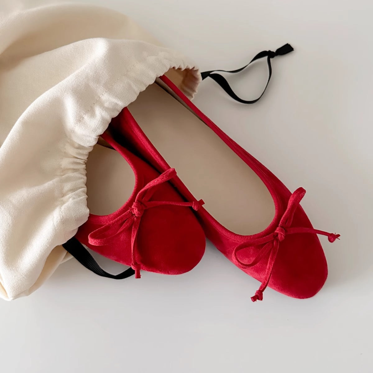 Bailarinas de Ante para Mujer con Detalle de Lazo y Suela Flexible