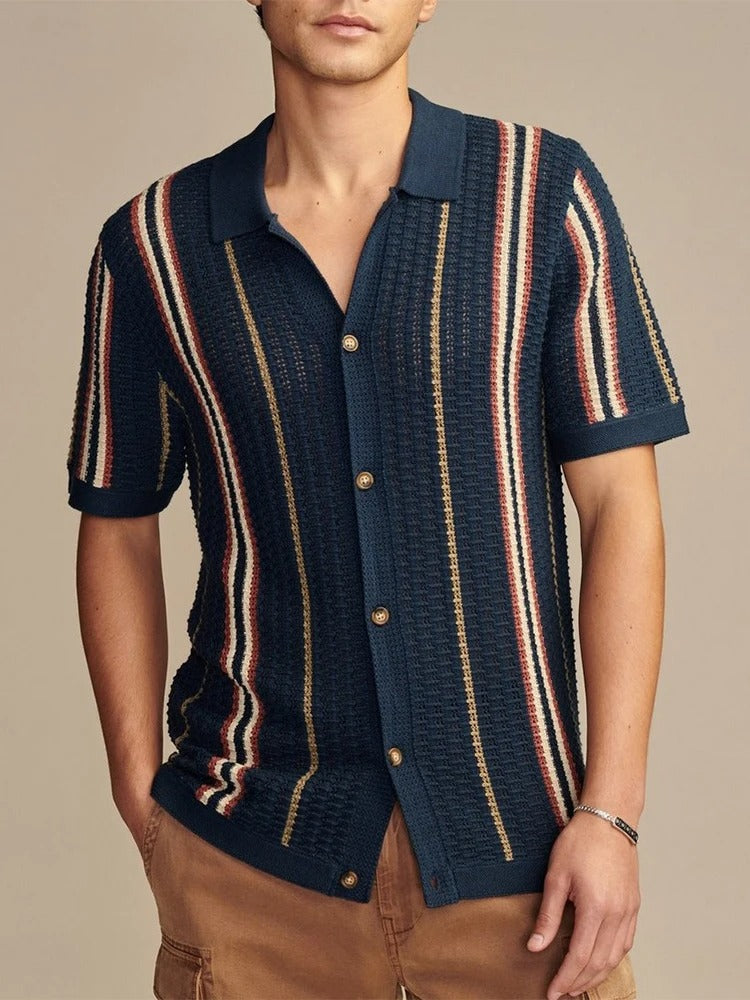 Polo de punto calado para hombre con rayas y botones — vacaciones