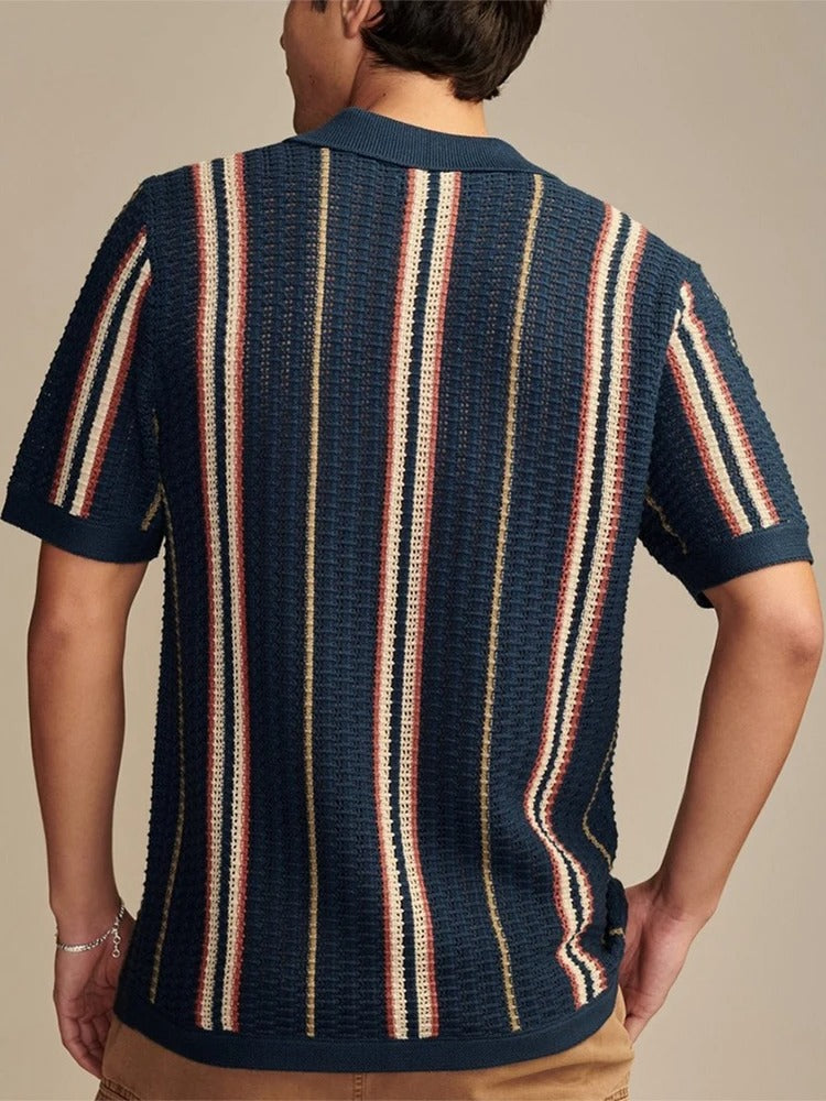 Polo de punto calado para hombre con rayas y botones — vacaciones