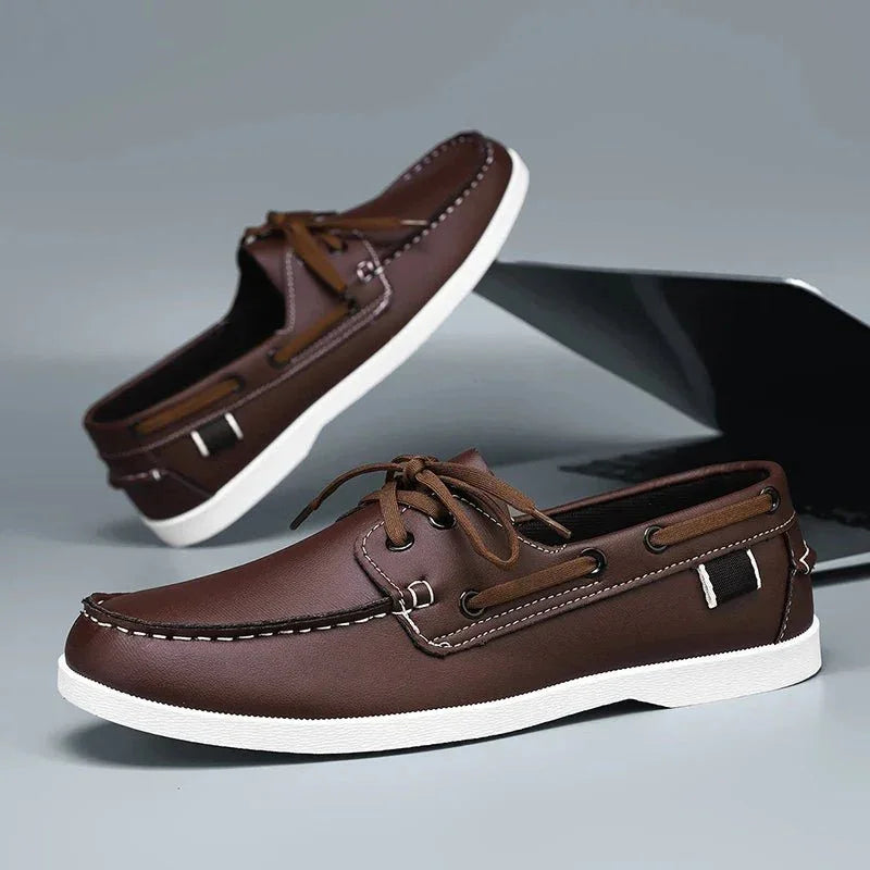 Mocassins de lona para homem estilo slip-on com sola de borracha e biqueira redonda