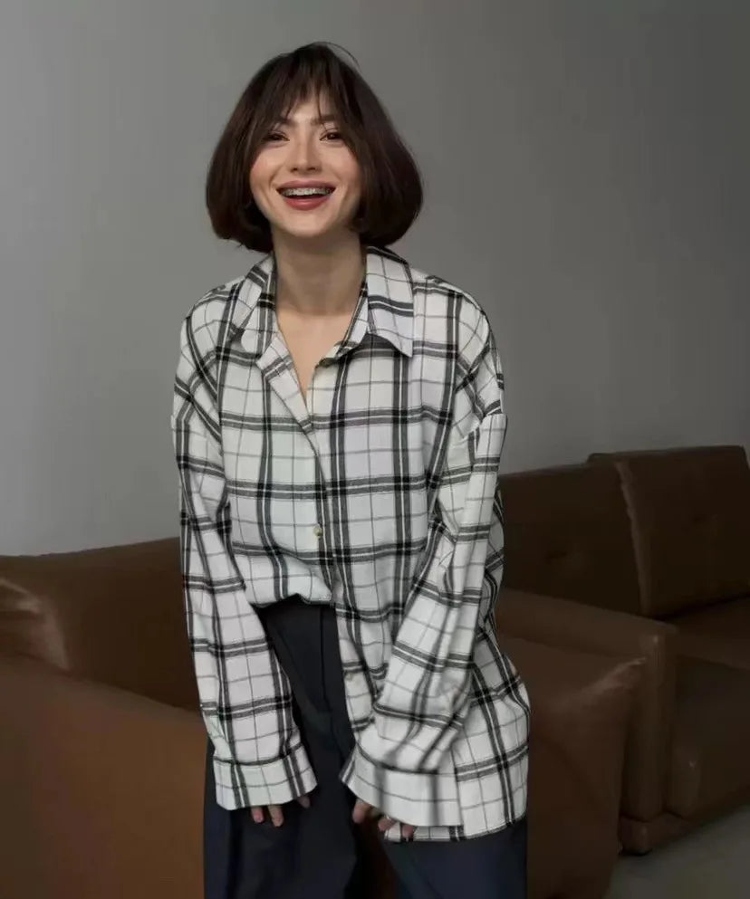 Chemise à carreaux en flanelle pour femme à manches longues avec boutons et poches