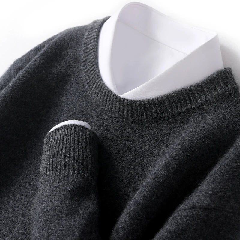 Jersey de Punto Fino para Hombre con Cuello Redondo y Ajuste Regular