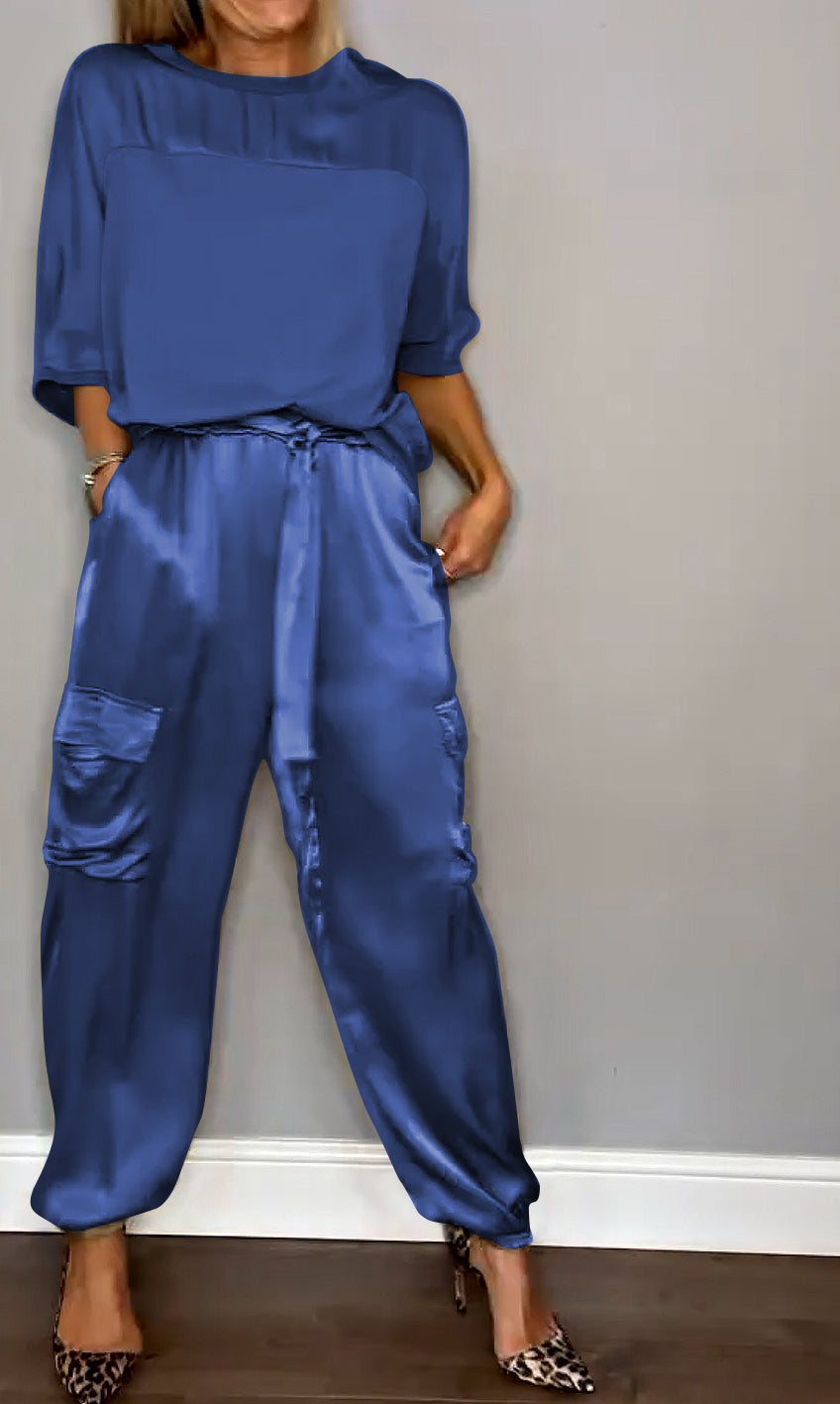 Conjunto de Satén para Mujer con Blusa de Manga 3/4 y Pantalones con Lazo en Cintura