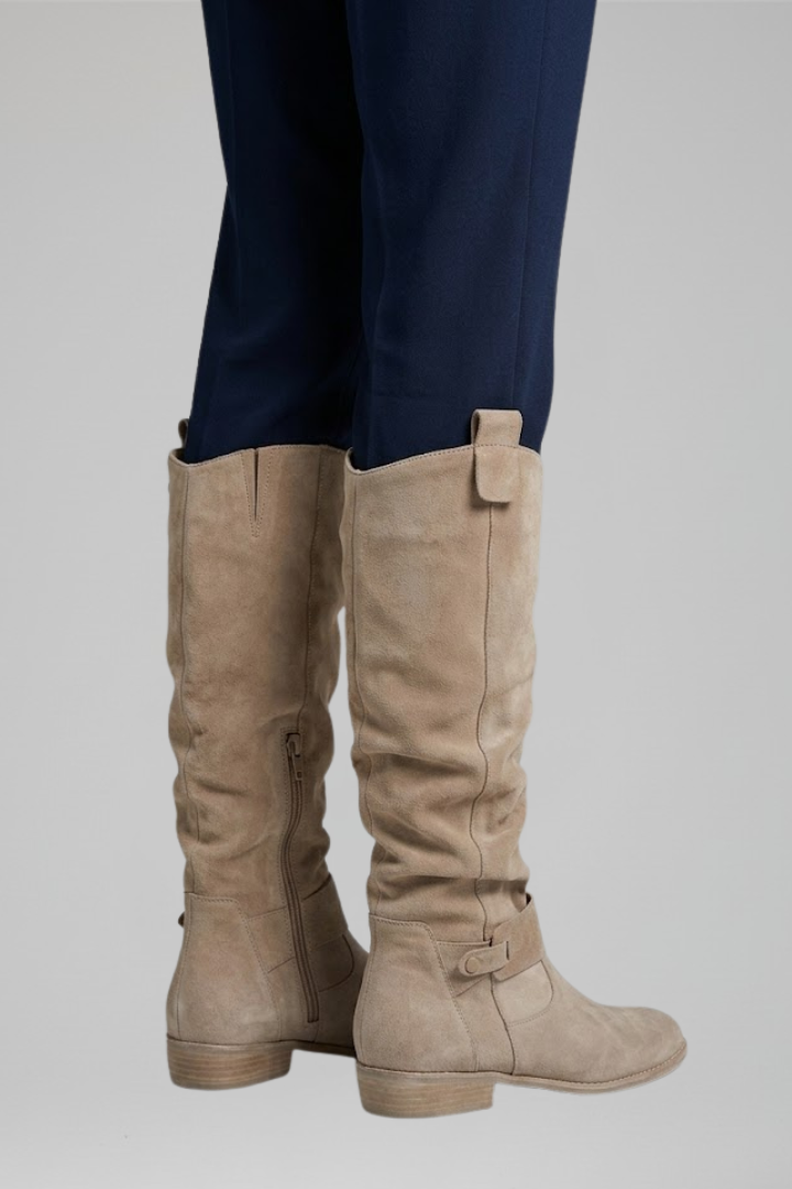 Botas Altas para Mujer con Cremallera Lateral y Tacón Bajo Estable