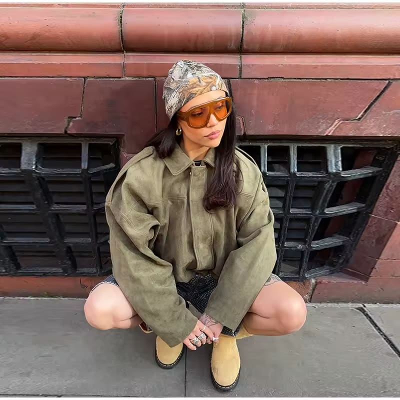 Chaqueta Bomber de Ante para Mujer Estilo Oversize con Cierre de Cremallera