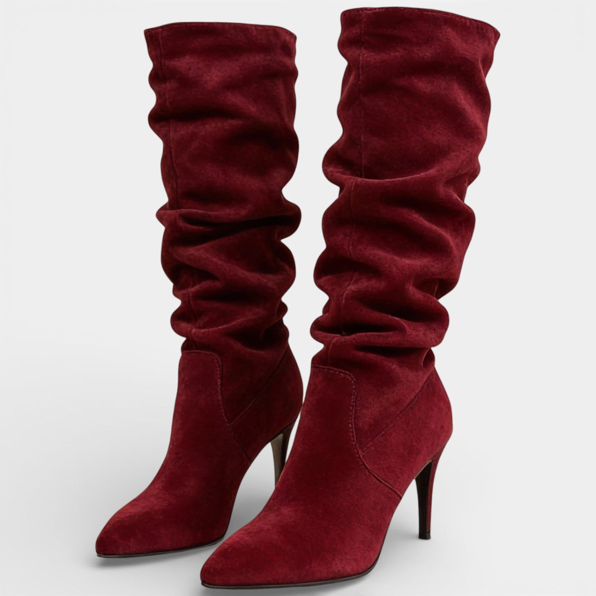 Botas de Mujer de Ante con Tacón de Aguja y Diseño Elegante y Sofisticado
