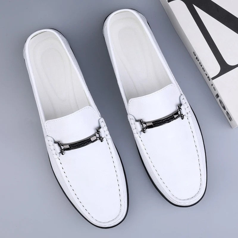 Mocassins de couro para homem — detalhe metálico — eventos e uso diário